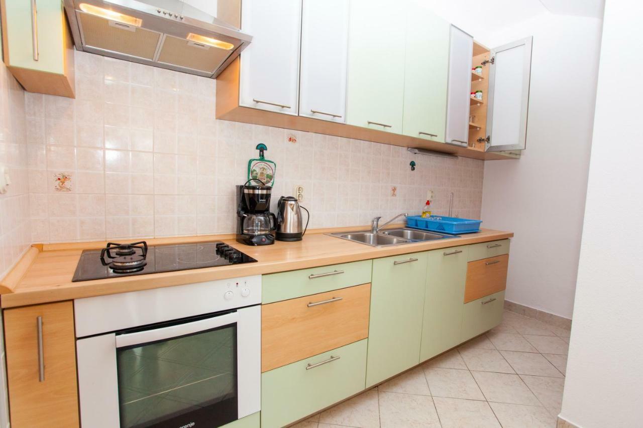 Apartments Jadranko Brela Εξωτερικό φωτογραφία