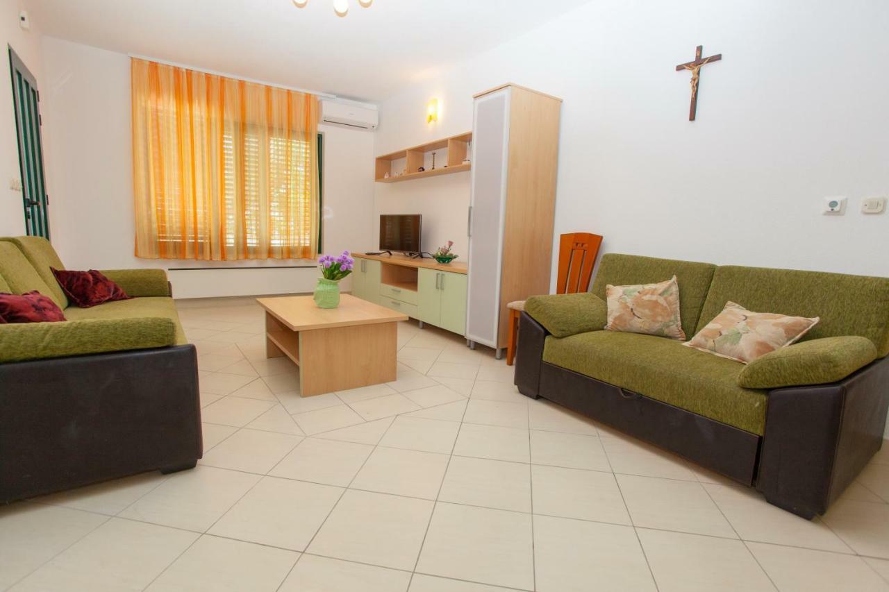 Apartments Jadranko Brela Εξωτερικό φωτογραφία