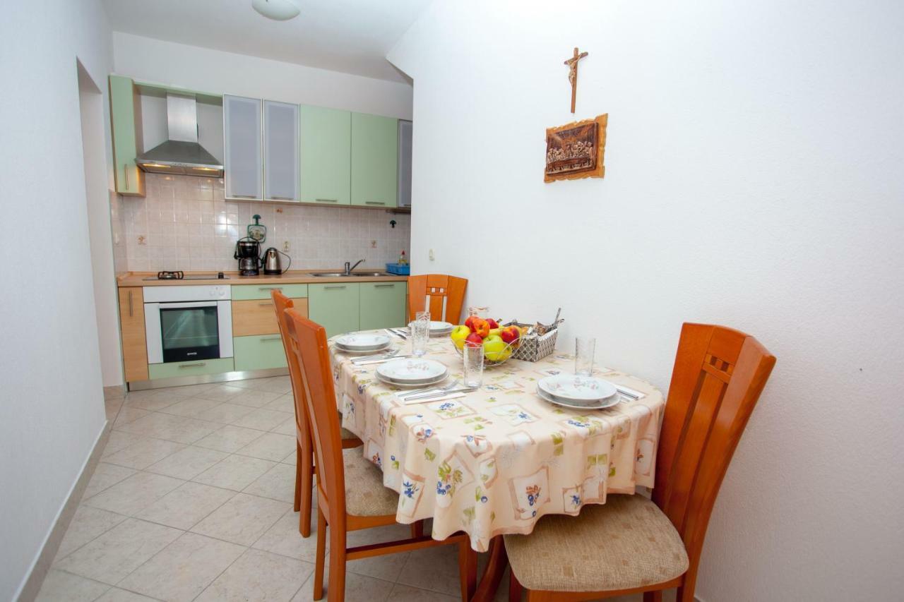 Apartments Jadranko Brela Εξωτερικό φωτογραφία