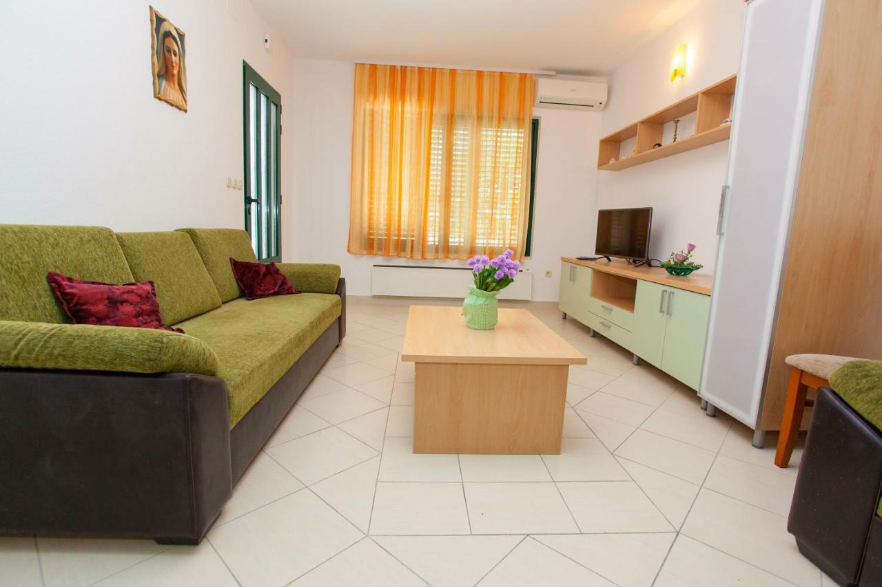 Apartments Jadranko Brela Εξωτερικό φωτογραφία